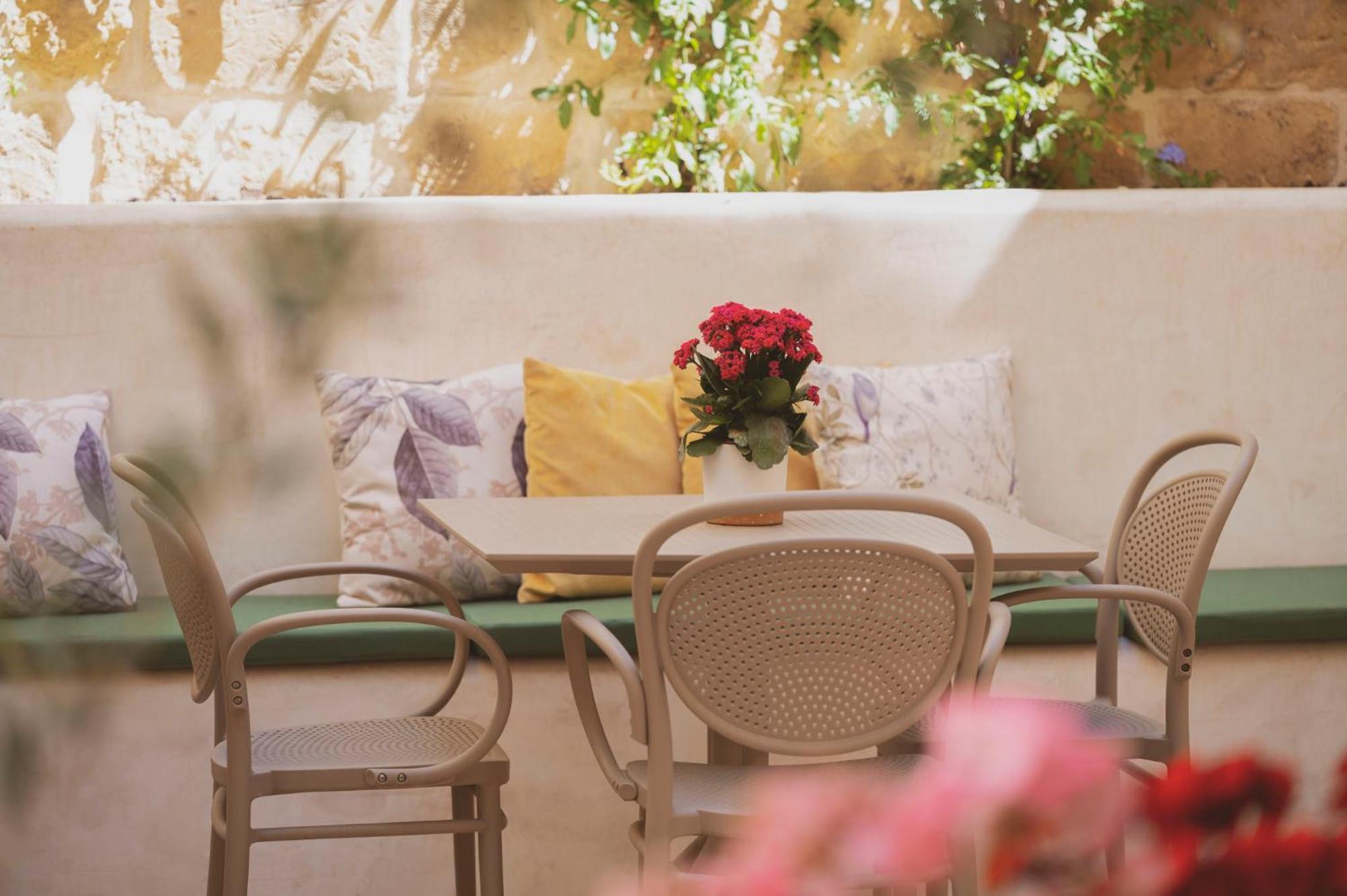 Maria Rosa Suites Victoria Bagian luar foto
